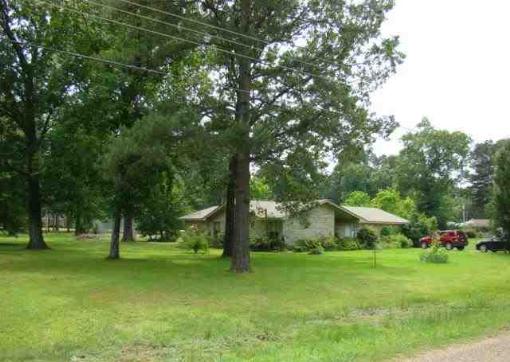 1108 Crayton