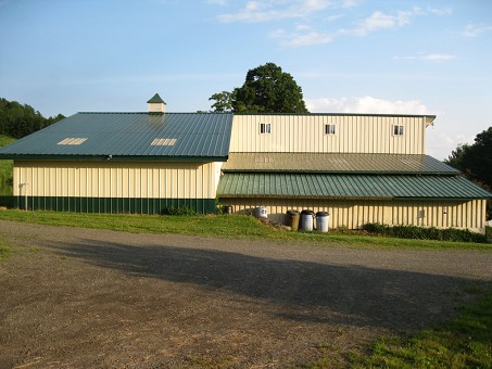 Barn With Horse Stalls 16 X48