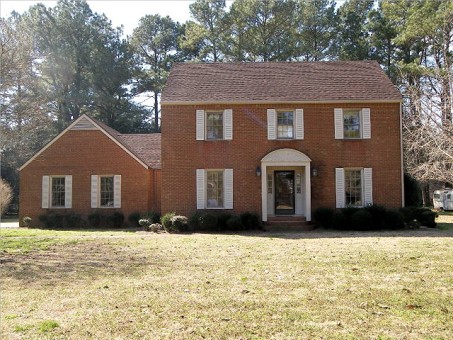 Brick Home With Water Access