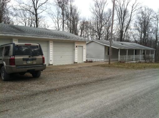 Trailer & 3 Car Garage
