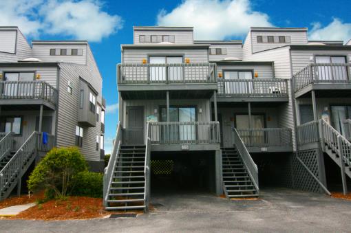 220 Shipwatch Townhomes