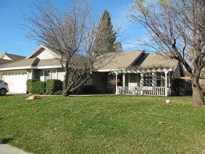 Spacious Home In Winters
