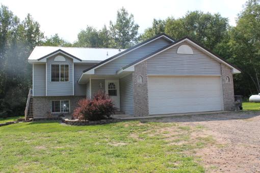 3 Bedroom Country Home