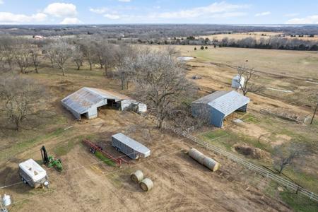 Oklahoma Cattle Ranch in Henryetta for Sale - image 35