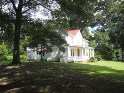 Country Estate In Southern Virginia Near Kerr Lake - image 27
