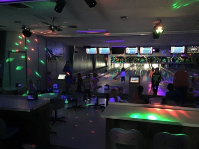 Online Only Auction Bowling Alley And Hunt Brothers Pizza - image 2