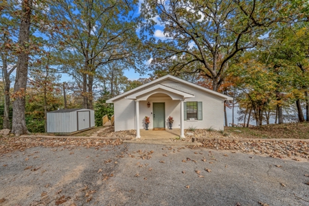 Lakefront Home on Lake Tyler East of Dallas near Tyler Texas - image 35