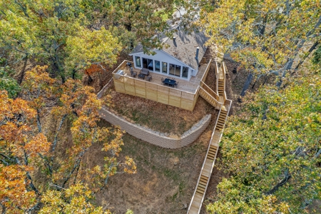 Lakefront Home on Lake Tyler East of Dallas near Tyler Texas - image 6
