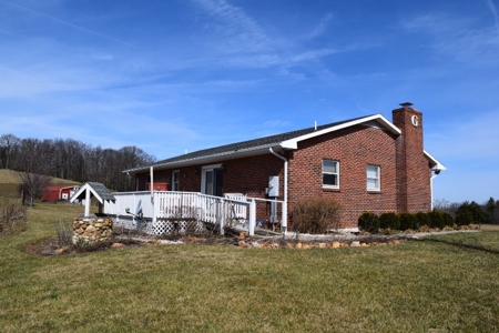Brick Ranch In The Country for Sale at Absolute Auction! - image 17