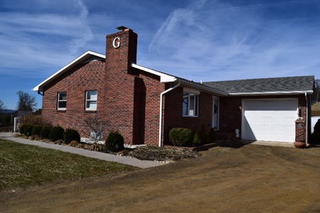 Brick Ranch In The Country for Sale at Absolute Auction! - image 18