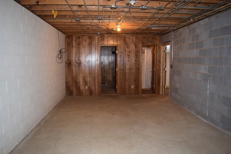 Brick Ranch In The Country for Sale at Absolute Auction! - image 31