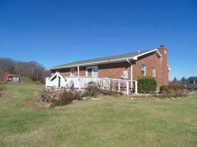 Brick Ranch In The Country for Sale at Absolute Auction! - image 5