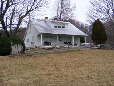92 Acre Mountain Farm in Floyd County VA! - image 1