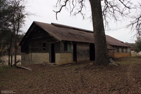 Historic 35 Acre Cattle Ranch in Grass Valley - image 20