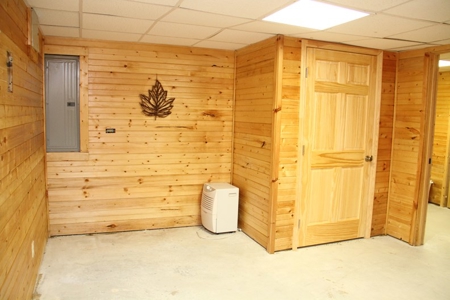 Cherokee Lakefront Log Cabin For Sale East Tennessee - image 15