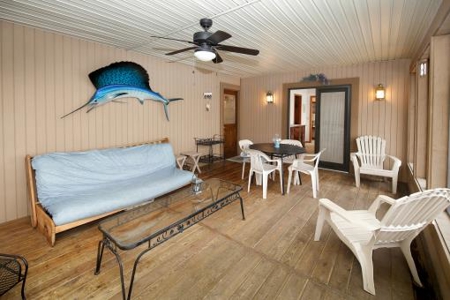 Spacious Wall Lake Lakefront Home - image 8