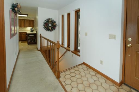 Spacious Wall Lake Lakefront Home - image 23