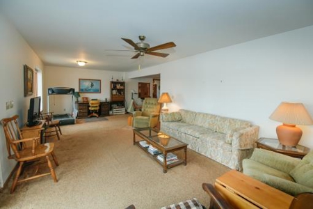 Spacious Wall Lake Lakefront Home - image 4