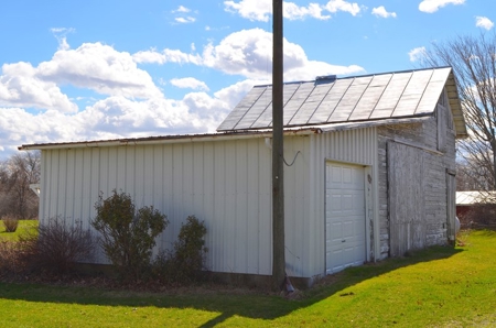 Kocher Mini Farm Auction 6 Ac. +/- Sat., May 7, 2016 @ 10 am - image 1