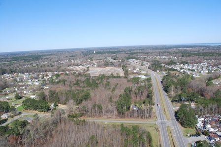 Isle of Wight Real Estate - 3 lots w/House - image 3