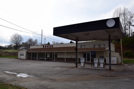 Store at Philpott Lake for Sale at Auction! - image 7
