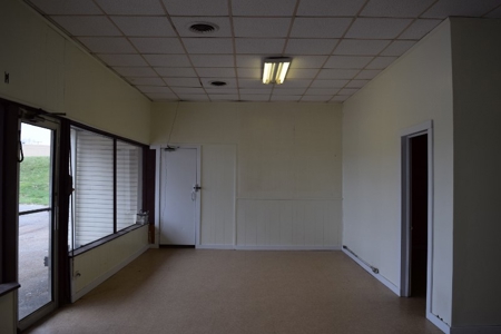 Store at Philpott Lake for Sale at Auction! - image 24