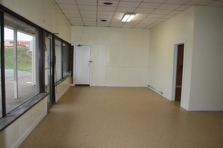 Store at Philpott Lake for Sale at Auction! - image 36