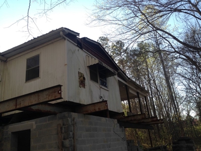 Lakefront Home Auction Kerr / Buggs Island Lake - image 4