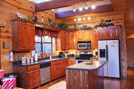 For Sale Cabin in Hochatown/Broken Bow Oklahoma - image 2