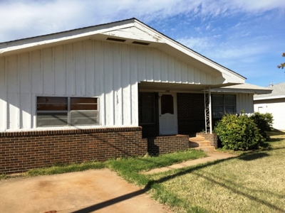 Cordell Home for Sale - Oklahoma - image 1