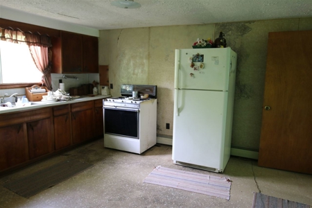 Bedford Indiana Home and Land  for Sale | Online Auction - image 13