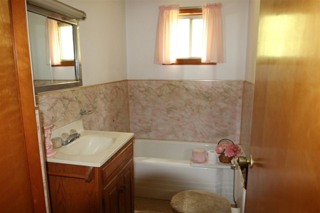 Bedford Indiana Home and Land  for Sale | Online Auction - image 14