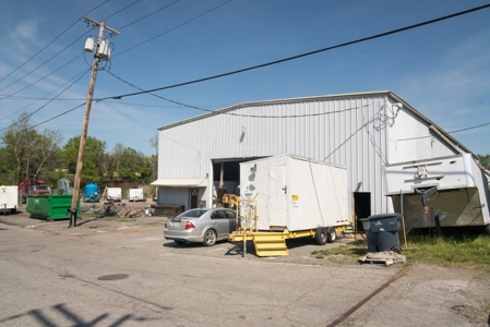 Roanoke Commercial Building, Trucks & Sandblasting Equipment - image 2