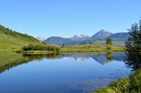 Crested Butte, Colorado Lakefront Acreage For Sale - image 1