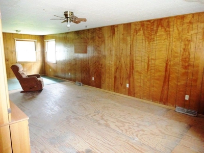 Home with minimum opening bid for auction in Valley Falls - image 2