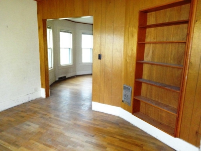 Home with minimum opening bid for auction in Valley Falls - image 16