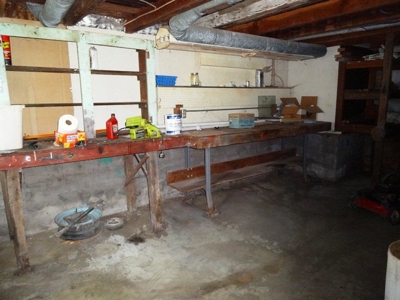 Home with minimum opening bid for auction in Valley Falls - image 22