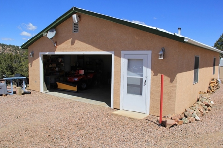 Colorado Mountain Luxury Solar Powered Home For Sale - image 2