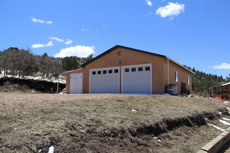 Colorado Mountain Luxury Solar Powered Home For Sale - image 6