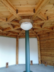 Hand Built Passive Solar Log Home for Sale In Siskiyou Co CA - image 2