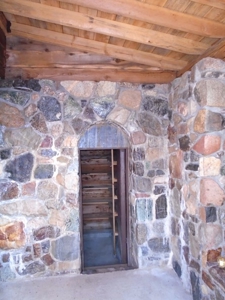 Hand Built Passive Solar Log Home for Sale In Siskiyou Co CA - image 6