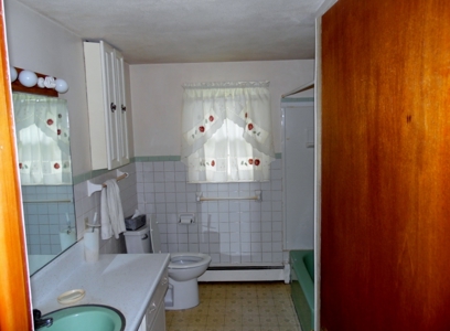 Nice 2-Bedroom Home In Town With Attached Garage & City Lot - image 7