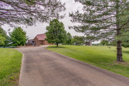 Tn Brick A-Frame Home For Sale In Giles County Lynnville Tn - image 10