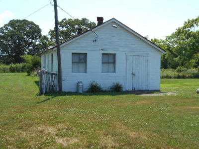 Farm House on 68 Acres for Sale in Southern Missouri - image 11