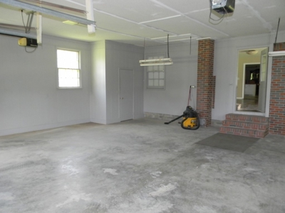 Auction 2600 SF House on 1.8 Acre Leemon Rd Falkville, AL - image 48
