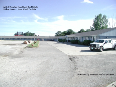Iowa Motel For Sale - 40 Rooms - image 3