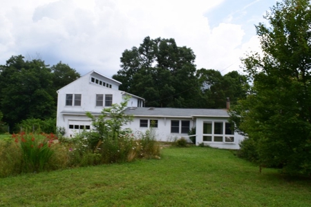 Country Home with Acreage for Sale at Auction in VA! - image 1