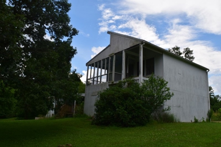 Country Home with Acreage for Sale at Auction in VA! - image 7