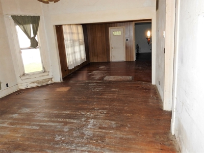 Criss Real Estate Auction - image 7