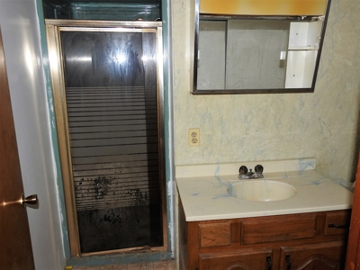 Criss Real Estate Auction - image 16
